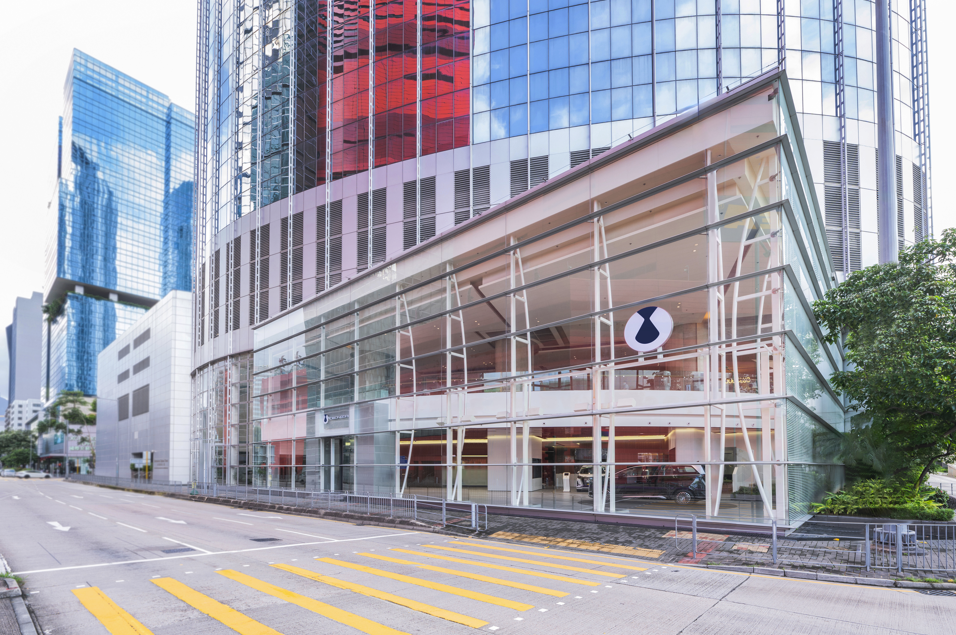 DENZA Kowloon Bay Flagship Showroom grand opening, featuring the debut of the DENZA D9, the first luxury all-electric 7-seater MPV from the brand